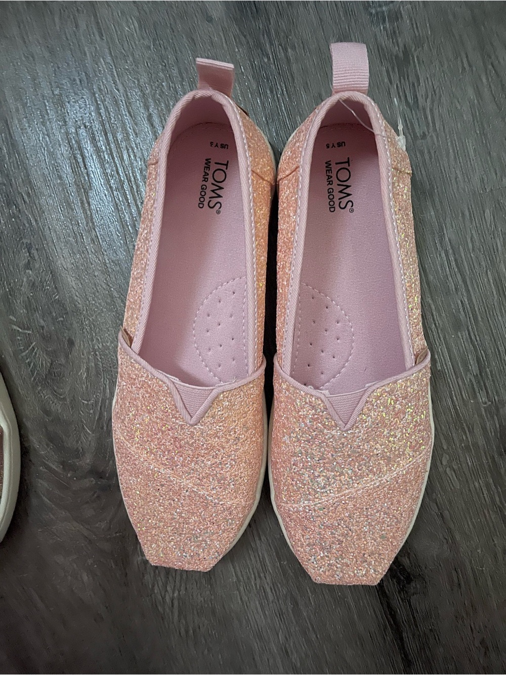 Toms Kids Glitter Slip-On Shoes in Pink